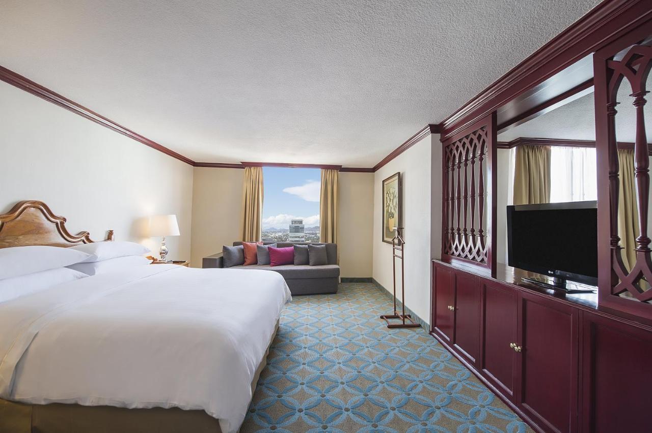 Fiesta Americana Reforma Мехико Экстерьер фото Deluxe Room