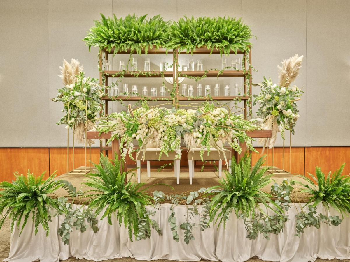 Fiesta Americana Reforma Мехико Экстерьер фото A traditional Malay wedding dais