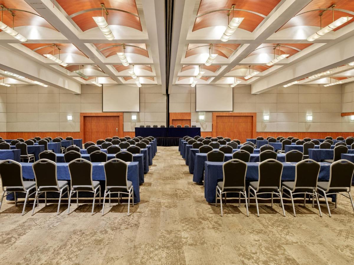 Fiesta Americana Reforma Мехико Экстерьер фото The International Conference Centre