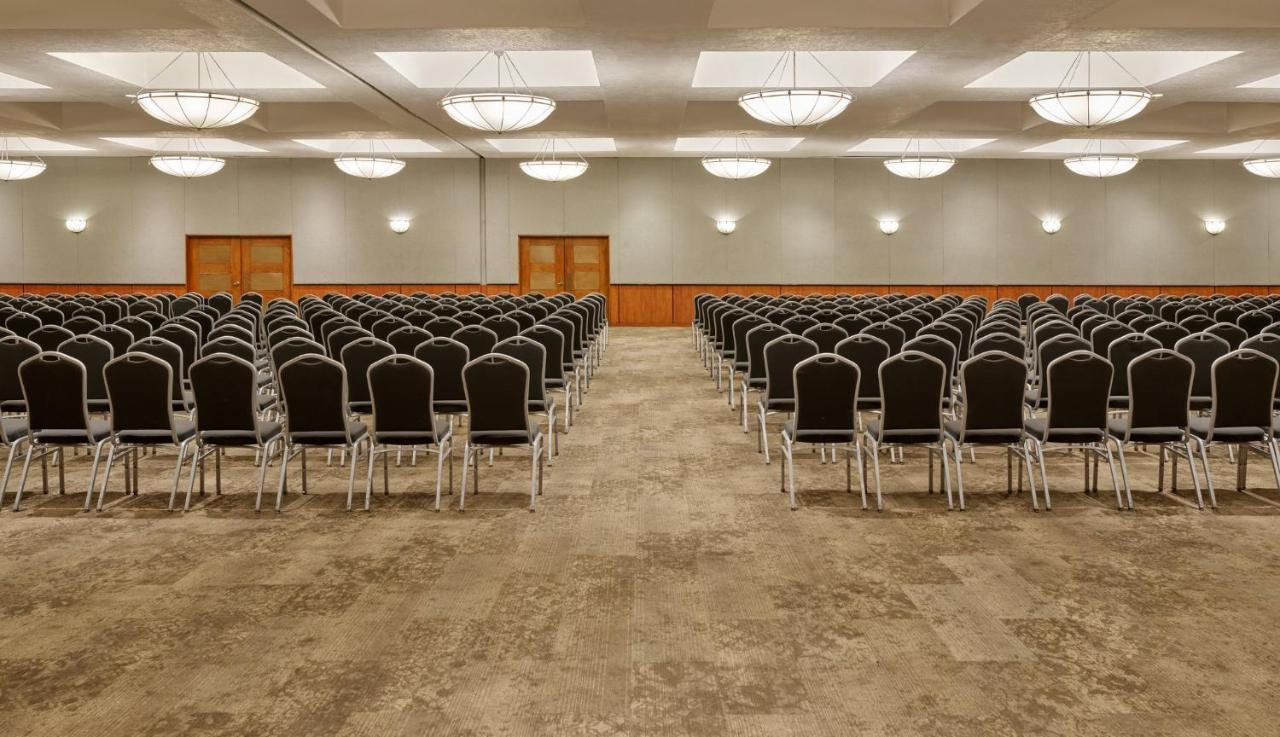 Fiesta Americana Reforma Мехико Экстерьер фото The ballroom at the Hilton San Francisco