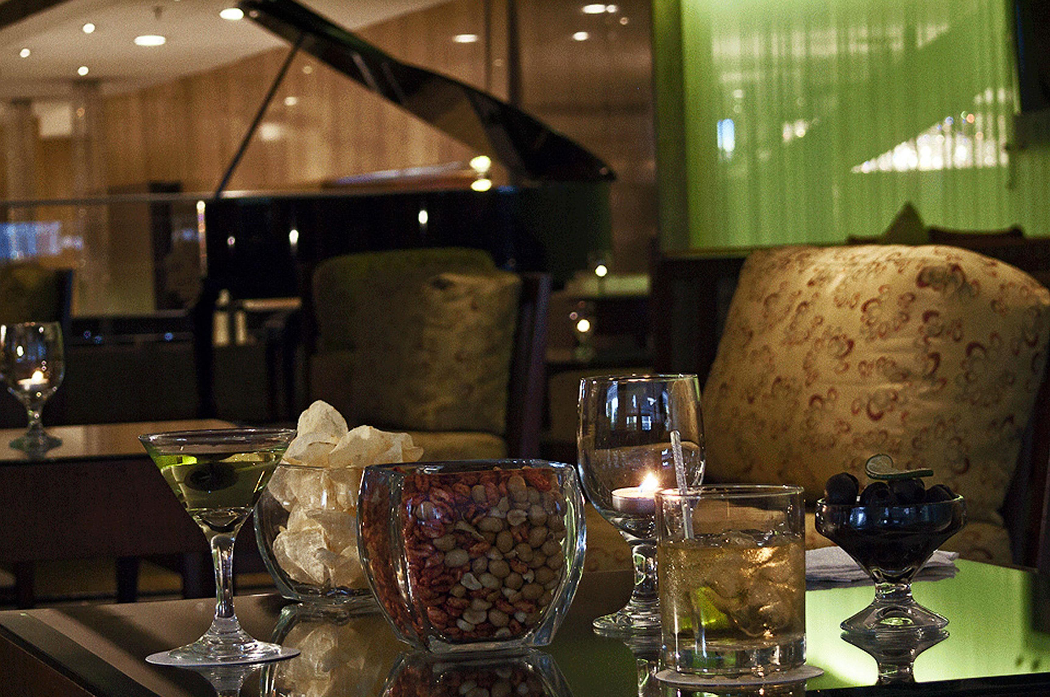 Fiesta Americana Reforma Мехико Экстерьер фото The piano bar at the hotel